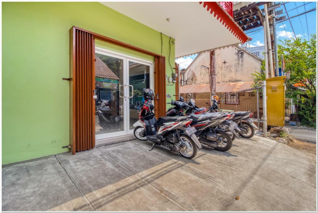 Reddoorz Near Ramai Mall Malioboro Yogyakarta Eksteriør billede